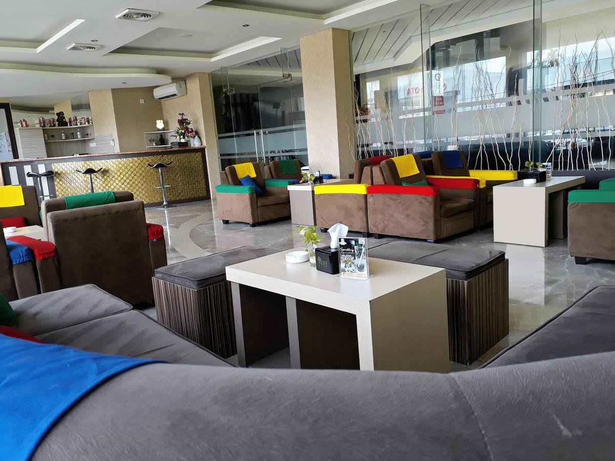Grand Parama Hotel Tanjung Redep Eksteriør billede