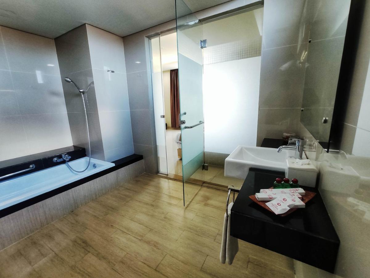 Grand Parama Hotel Tanjung Redep Eksteriør billede